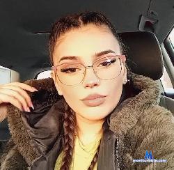 misstayna stripchat livecam performer profile