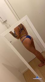 Petrouchka_ stripchat livecam show performer room profile
