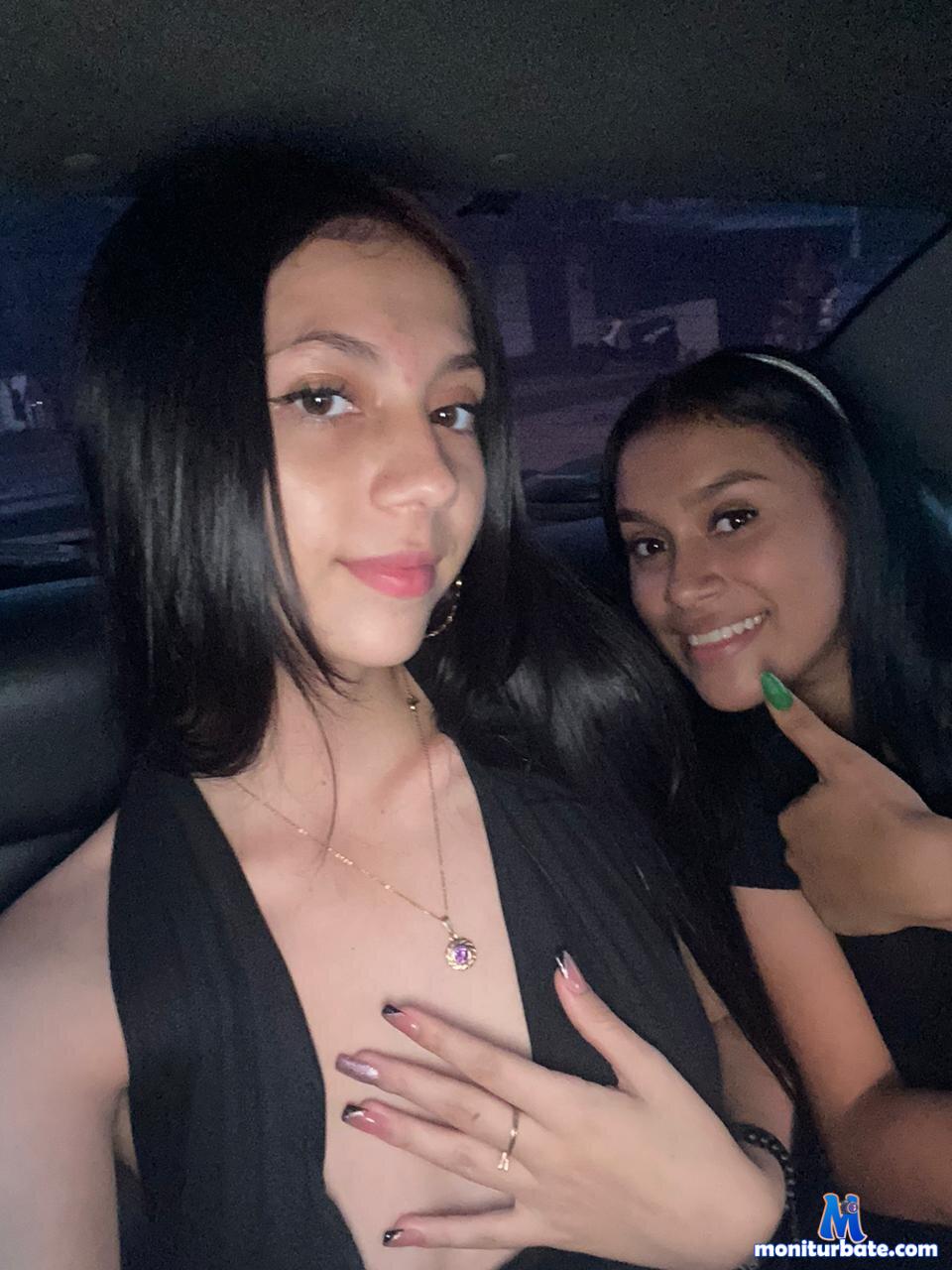 2_Doncellas Stripchat performer