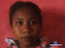 MAYAH- stripchat livecam performer profile