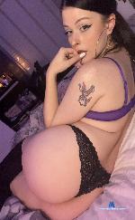 BBYHALZ stripchat livecam show performer room profile
