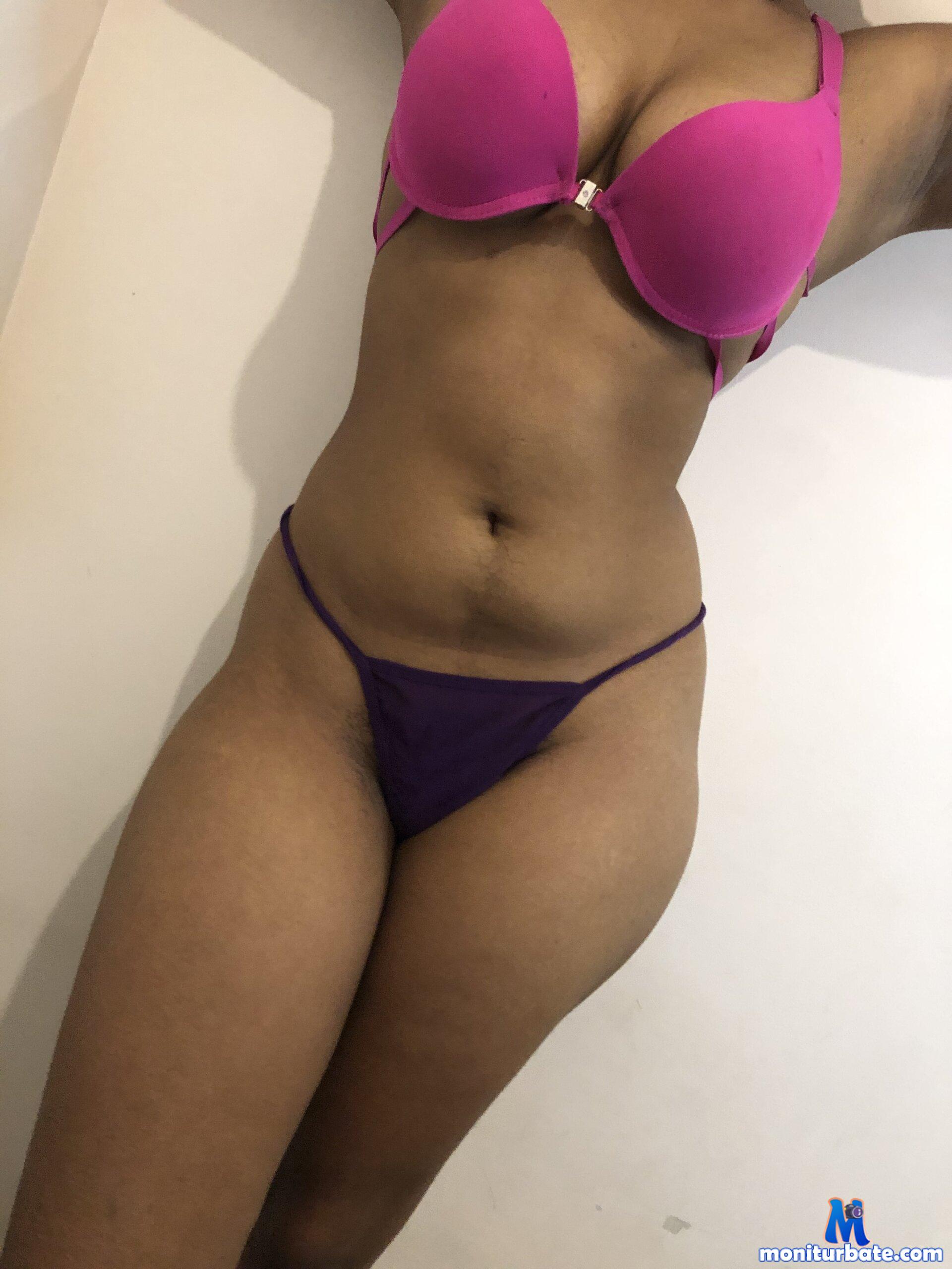 Sally_Kelly_Bedroom Stripchat performer