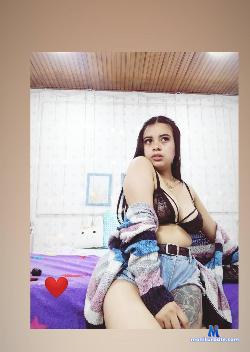 kblueh stripchat livecam performer profile