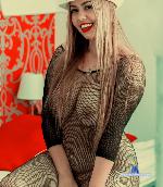vanneuribe stripchat livecam show performer room profile
