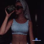 LeilaAmore stripchat livecam show performer room profile