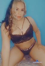 sweet_pear2 stripchat livecam show performer room profile
