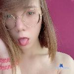 KaraBlom stripchat livecam show performer room profile