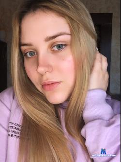 EllaaCandice stripchat livecam performer profile