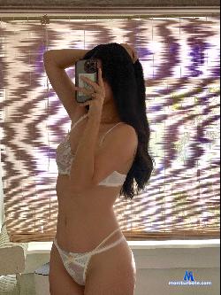 alexiswinter stripchat livecam performer profile