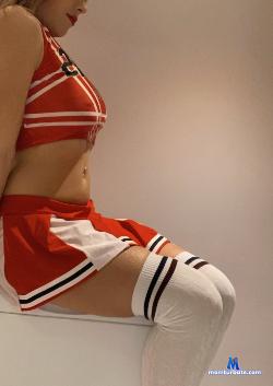 BadGirl974 stripchat livecam performer profile