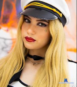 leron_ stripchat livecam performer profile