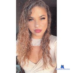 MelSaunders stripchat livecam performer profile