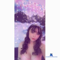 makiyahbelle stripchat livecam performer profile