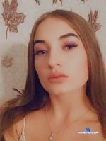 Mila_Yong stripchat livecam show performer room profile