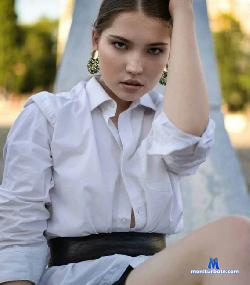 virginkatrina stripchat livecam performer profile