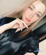 HillaryLioyd stripchat livecam show performer room profile