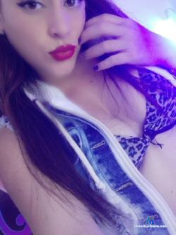 Cahiya stripchat livecam performer profile