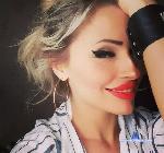 RoxyRoise stripchat livecam show performer room profile