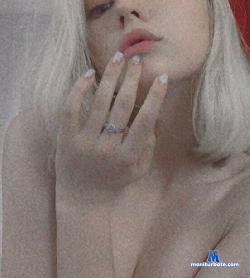 lilOneXXX stripchat livecam performer profile