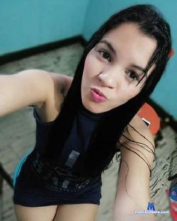 kamilahot25 stripchat livecam performer profile