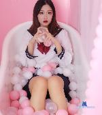 YweeaiYing stripchat livecam show performer room profile