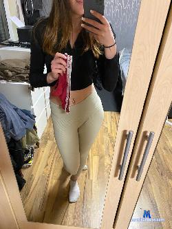 xesra20x stripchat livecam performer profile
