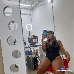 Holy_sexy stripchat livecam performer profile