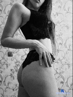 Sofaaa3 stripchat livecam performer profile