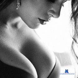 MonikaSexi_ stripchat livecam performer profile
