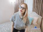 MakiZenin stripchat livecam show performer room profile