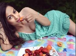 KittieJoy stripchat livecam performer profile