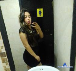 shandelldanyle stripchat livecam performer profile
