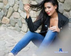 issa_bella05 stripchat livecam performer profile