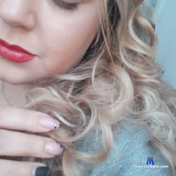 -Gold-Fish-- stripchat livecam performer profile