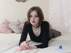 LeanneQuinsy stripchat livecam performer profile