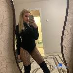 Your_beautiful_Molly stripchat livecam show performer room profile