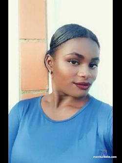 lucyhot11 stripchat livecam performer profile