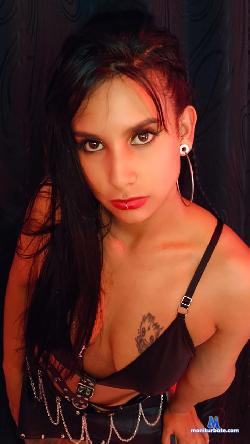 ISABELA_FLOWER stripchat livecam performer profile