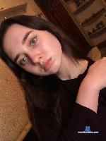 SweetJenie stripchat livecam show performer room profile