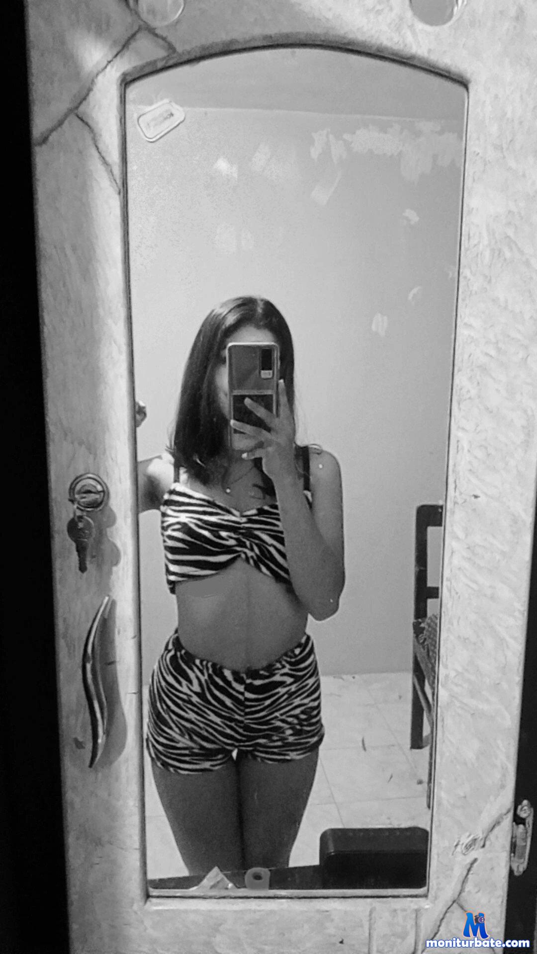 Juli_Julio Stripchat performer