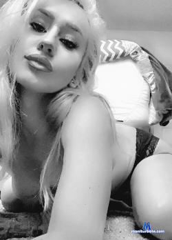 DecemberX stripchat livecam performer profile