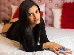 BEBERLYNATY stripchat livecam performer profile
