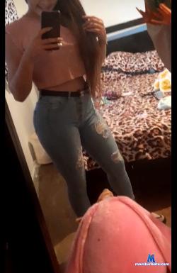 Sabrina-sexi stripchat livecam performer profile