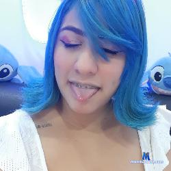 SophieBluex stripchat livecam performer profile