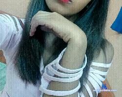Darllya stripchat livecam performer profile