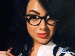 Arriana_curvy stripchat livecam performer profile