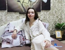 BerthaSparkle stripchat livecam performer profile