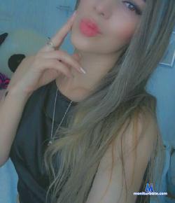 vaaaleeeriiia_ stripchat livecam performer profile