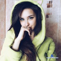 LindaHot_ stripchat livecam performer profile