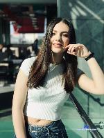 LaraMills stripchat livecam show performer room profile